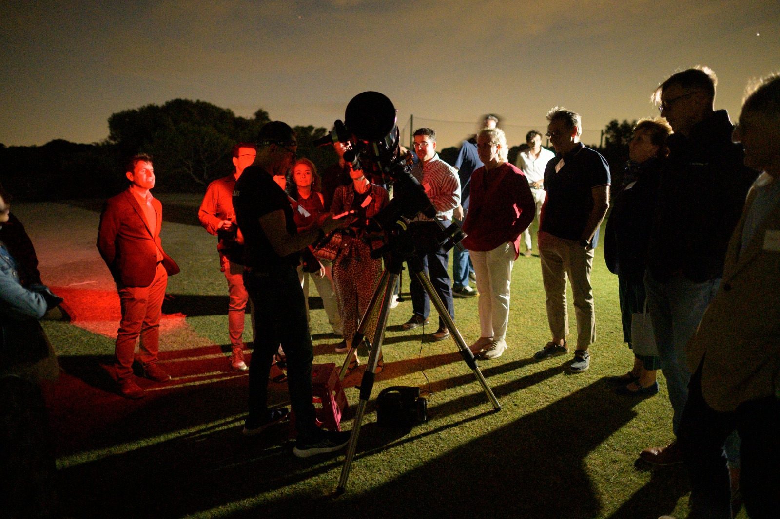 Observación con iluminación roja en El Saler