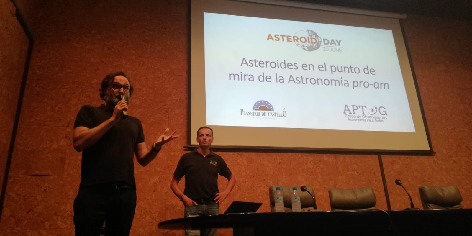 Conferencia sobre asteroides en el Planetario de Castellón