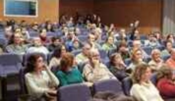 Asistentes en el aula durante el curso del Planetario de Castellón